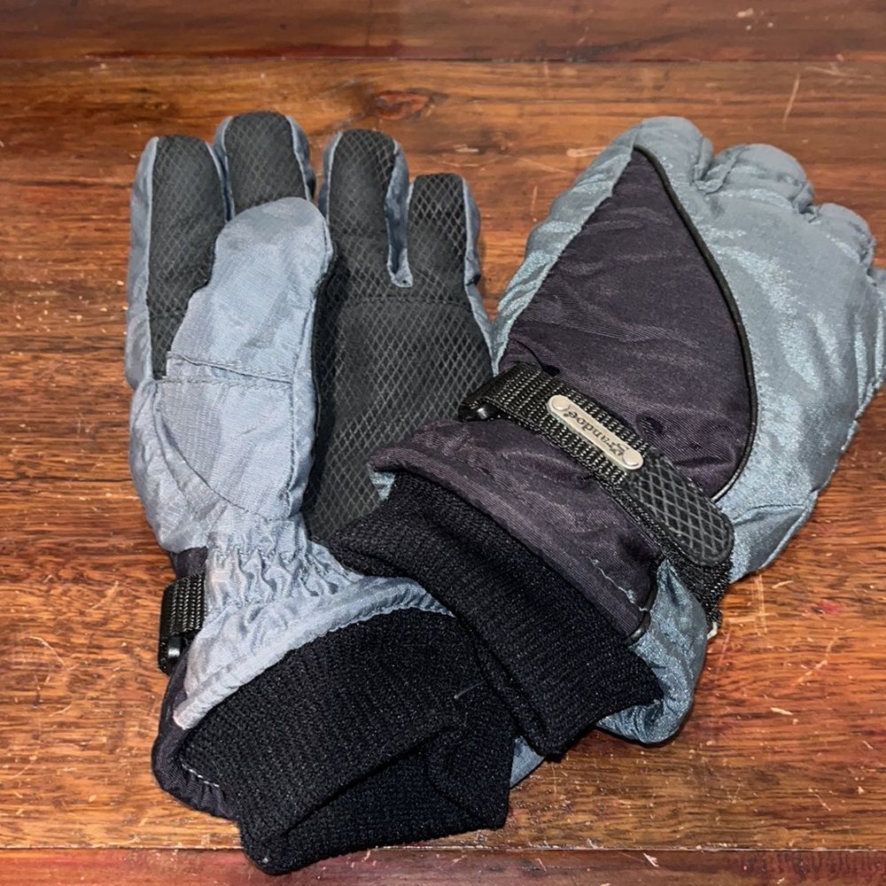 Gray Black Grandoe Gore Tex waterproof Ski snowboard velcro insulated gloves S